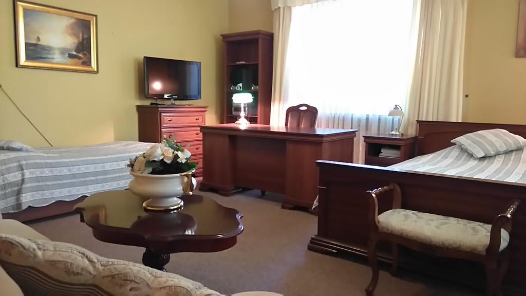 Villa Podkowa Podkowa Leśna Buitenkant foto